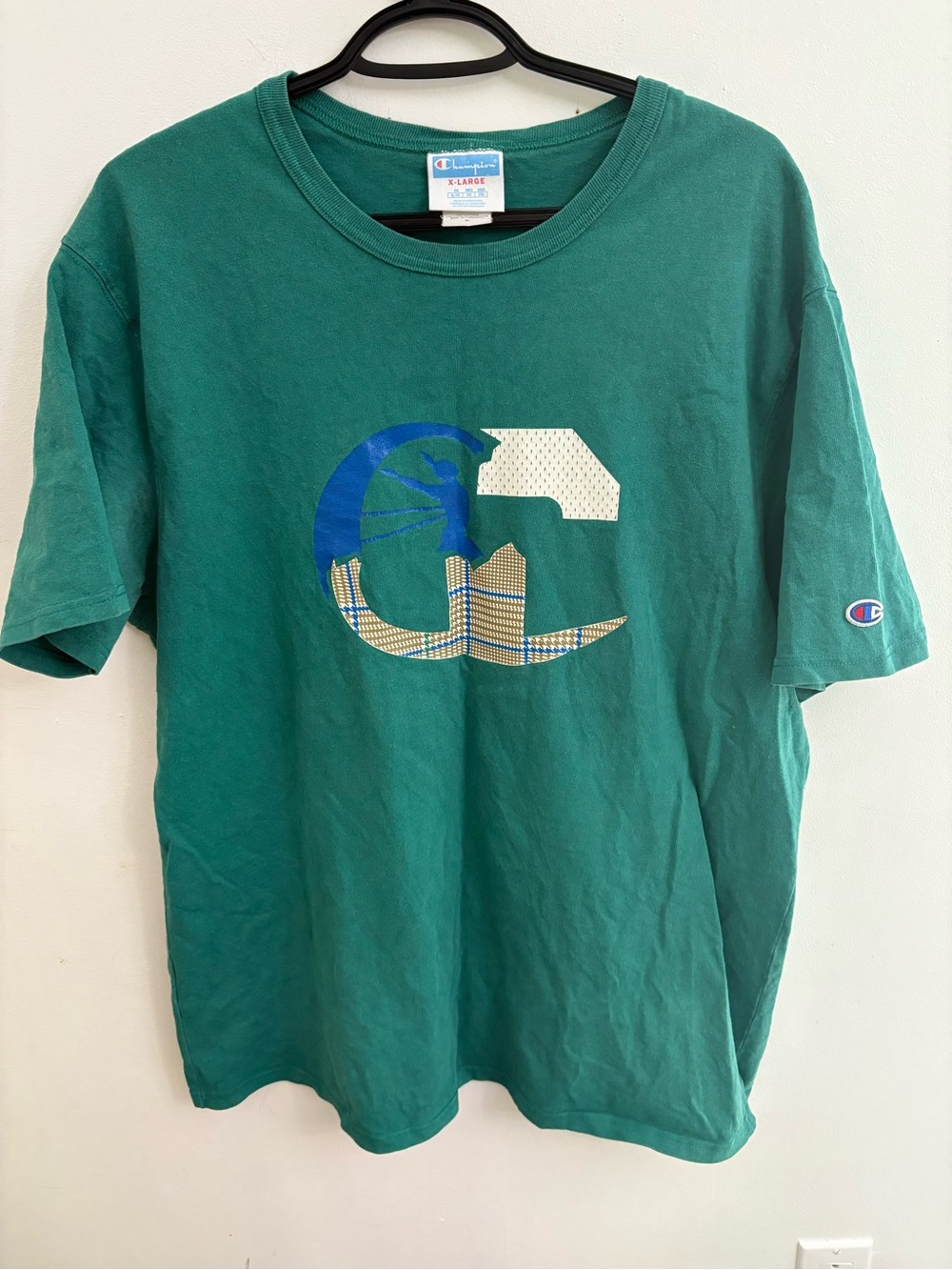 Vintage Champion Men’s 100%AUTHENTIC xlarge shirt size Large Logo Green